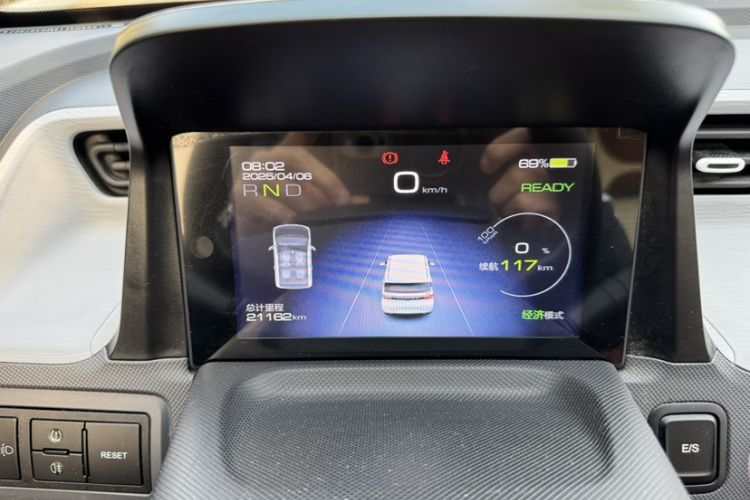 Used Wuling Hongguang MINIEV 2021 Macaron Premium Model – Lithium-NMC
