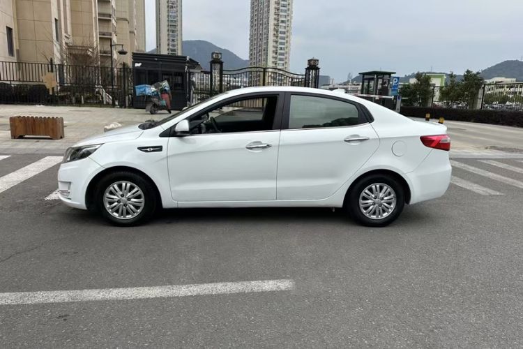 Used Kia K2 2012 Sedan 1.4L Automatic GLS Commemorative Edition
