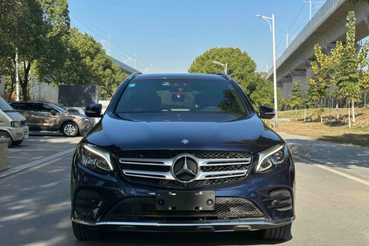 Used Mercedes-Benz GLC 2017 GLC 260 4MATIC Luxury Model
