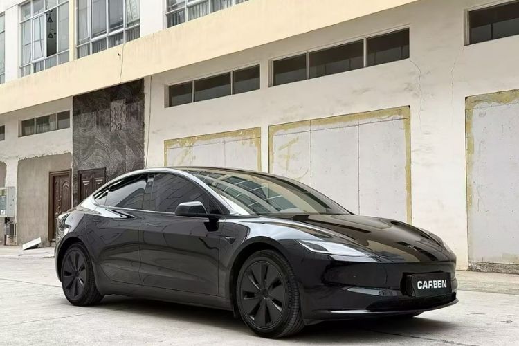 Used Tesla Model 3 2023 Long-Range All-Wheel-Drive Version
