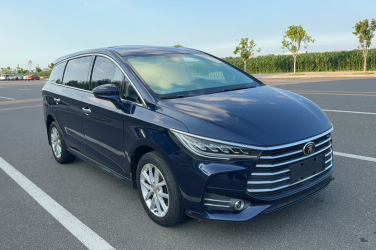 Used BYD Song MAX 2019 1.5T Manual Smart Connect Ruiyi Sunroof Model 6 Seats China VI Standard