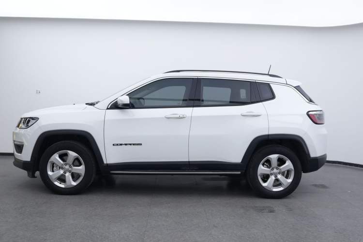 Used  Compass 2020 220T Automatic Elite Edition
