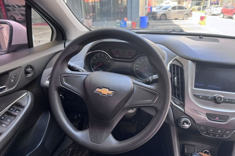 Used Chevrolet Cruze 2018 Revised 320 Automatic Xuanfeng Urban Edition
