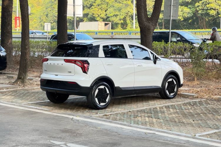 Used Geometry E Firefly 2024 301km Flowing Light
