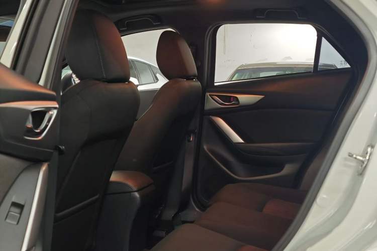 Used Mazda CX-4 2016 2.0L Automatic 2WD Blue Sky Dynamic Edition