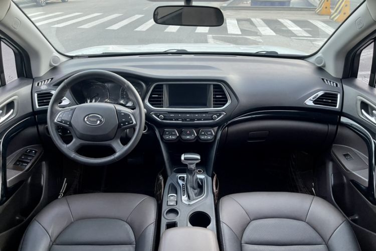 Used GAC Trumpchi GS4 2017 235T G-DCT Two-Wheel Drive Luxury Edition