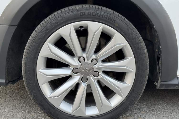 Used Audi A4 2013 40 TFSI allroad quattro Comfort model
