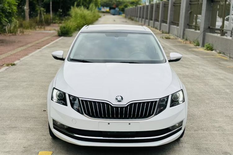 Used Skoda Octavia 2018 TSI230 DSG Luxury Enjoyment Edition
