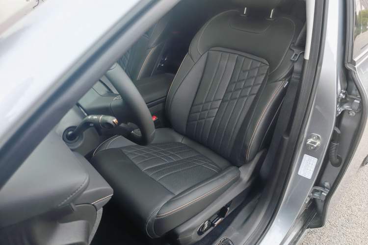 Used Baojun Enjoy 2025 All-Electric 600km Luxury Edition
