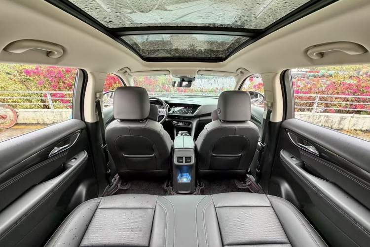 Used Buick Envision 2023 Encore Plus 652T Five-Seat Luxury Model
