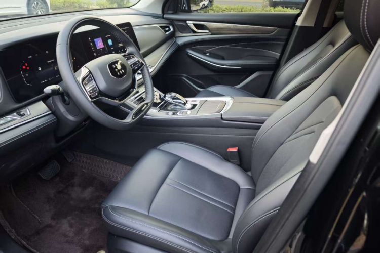 Used  E5 2024 Honor Edition 100KM Deluxe 7-Seater
