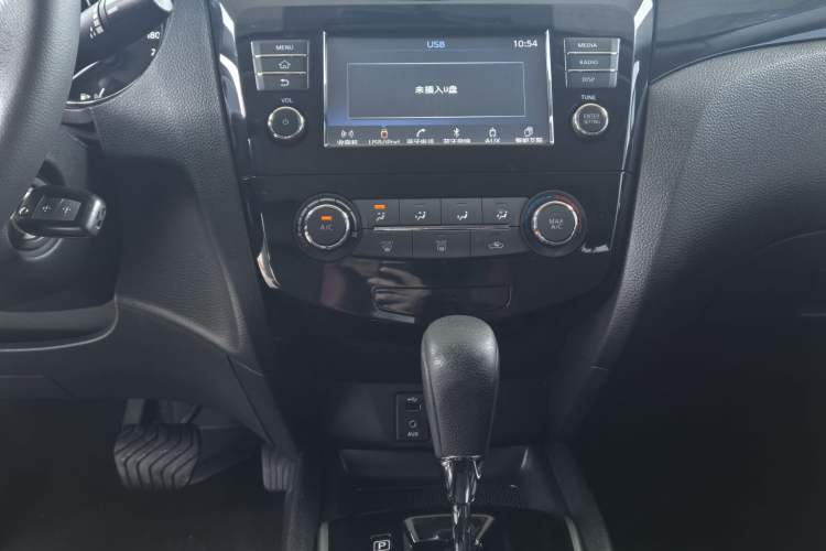 Used Nissan Qashqai 2017 2.0L CVT Smart Enjoyment Version China VI Standard
