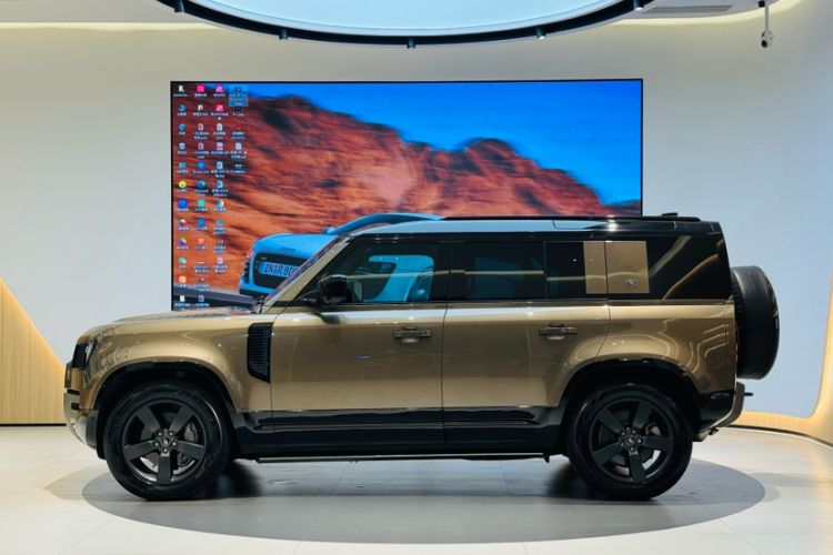 Used Land Rover Defender 2023 Facelift 110 3.0T P400 X-DYNAMIC HSE
