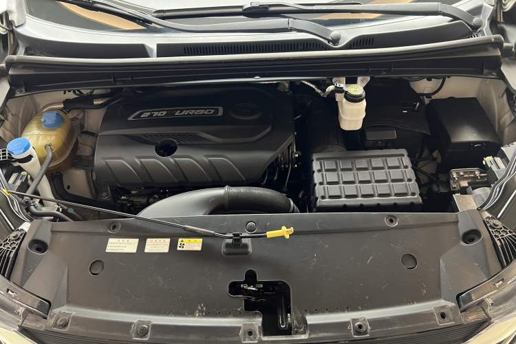 Used GAC Trumpchi M6 2021 270T DCT Luxury Edition (7-seater)
