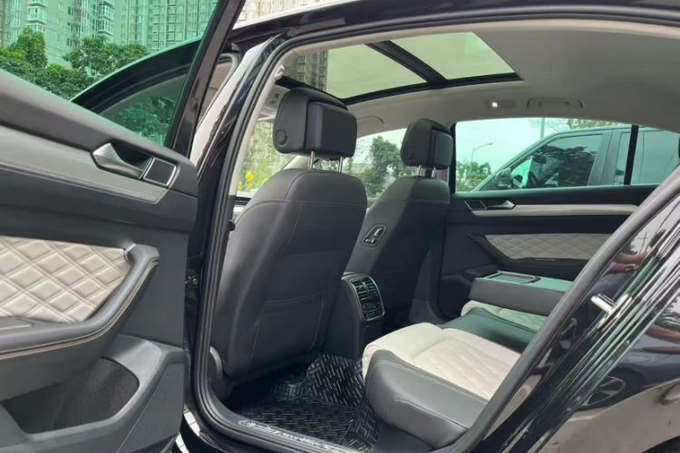 Used Volkswagen Magotan 2023 2 Million Units Limited-Edition 380TSI DSG Flagship Version
