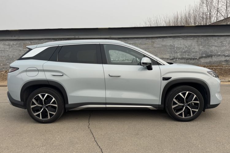 Used BYD Song L DM-i 2025 Intelligent Driving Version 160 km Beyond-Range Type