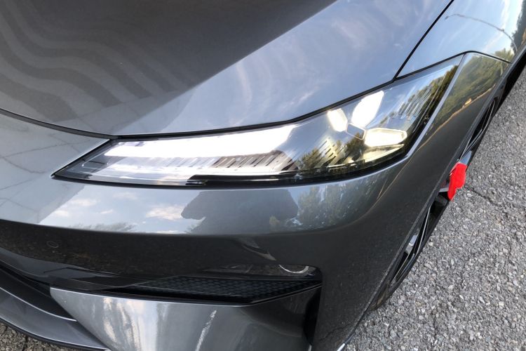 Used  SL03 2023 200Max Range-Extended Version
