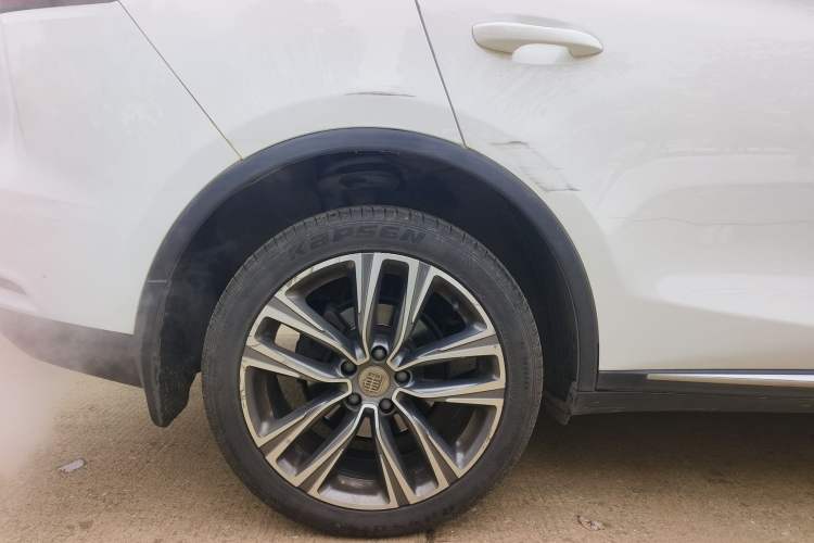 Used BYD Tang 2018 2.0T Automatic SmartConnect Prestige 7-Seater China V Standard