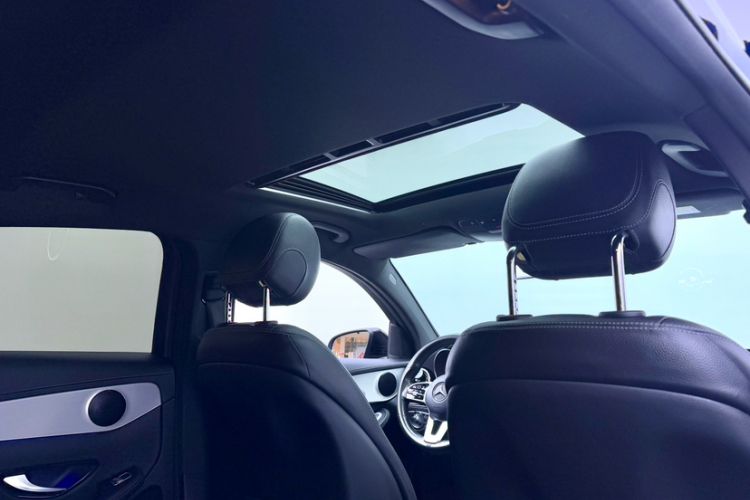 Used Mercedes-Benz GLC Coupe 2020 GLC 260 4MATIC Coupe SUV
