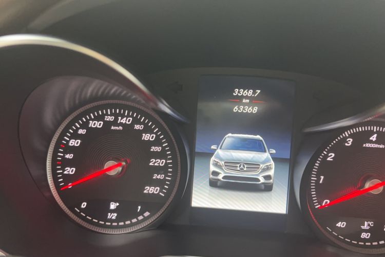 Used Mercedes-Benz GLC 2017 GLC 260 4MATIC Luxury Model
