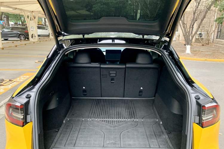 Used Tesla Model Y 2022 Rear-Wheel-Drive Version