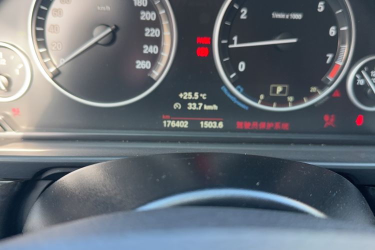 Used BMW 5 Series 2014 525Li Luxury Design Package
