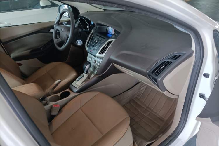 Used Ford Focus 2012 Sedan 1.6L Automatic Comfort Model