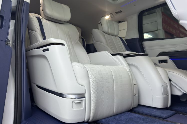 Used Buick Century 2023 2.0T Six-Seater Yinshi Edition