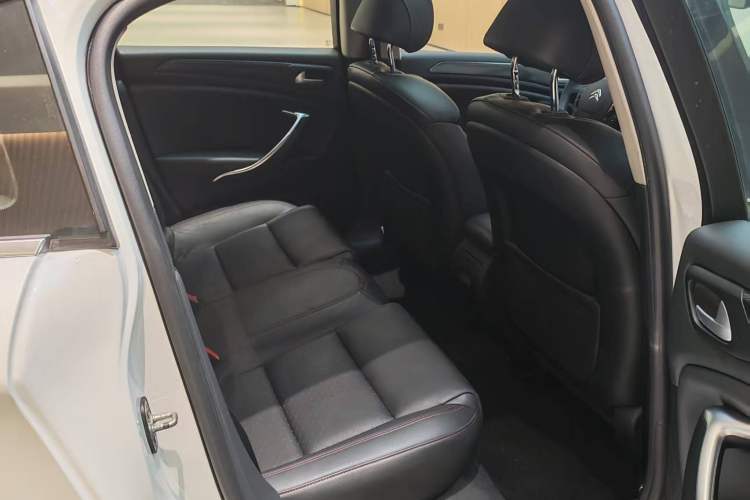 Used Citroen C5 2014 1.6T Automatic Luxury Model
