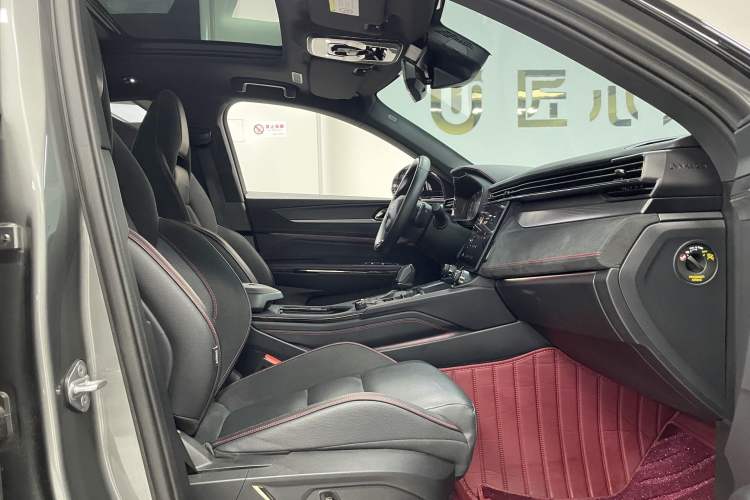 Used Lynk & Co 05 2020 2.0TD Four-Wheel Drive HypeHalo
