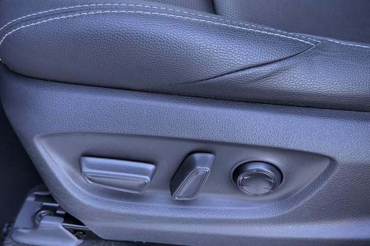 Used Toyota FRONTLANDER 2022 2.0L CVT Luxury PLUS Edition
