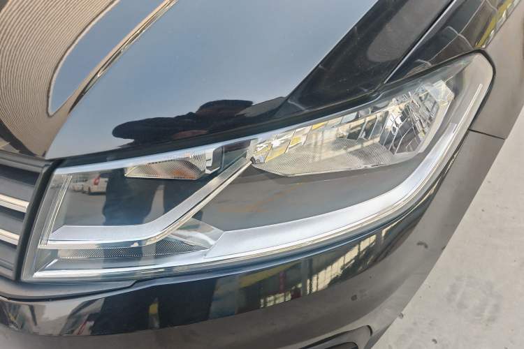 Used Volkswagen Santana 2016 1.6L Manual Fashion Edition
