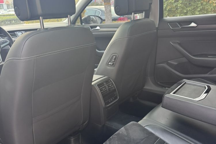 Used Volkswagen Magotan 2020 330TSI DSG Luxury Edition
