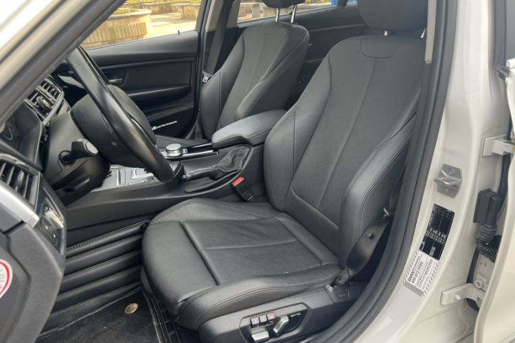 Used BMW 3 Series 2019 320Li Fashion Model
