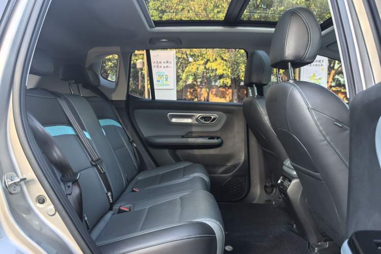 Used AION Y 2023 Plus 510 Smart Edition