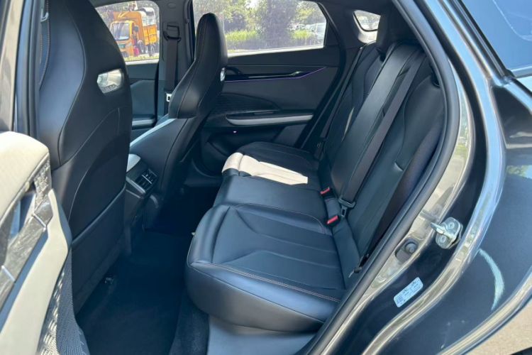 Used Changan UNI-V 2023 1.5T Premium Model
