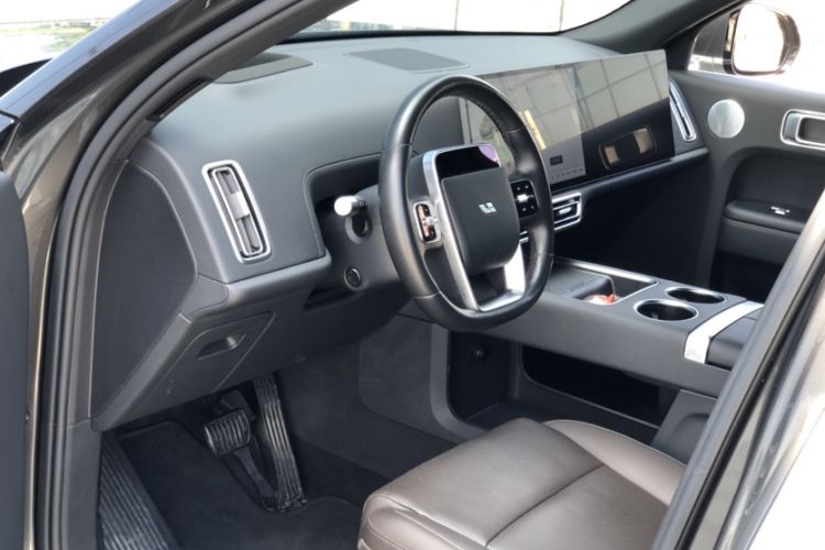 Used Li Auto L8 2023 Pro Model
