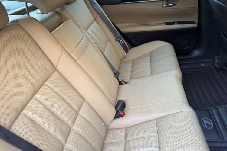 Used Lexus ES 2016 200 Midnight Special Limited Edition
