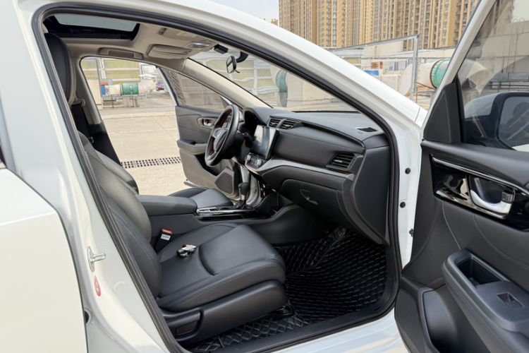 Used Honda Envix 2022 180TURBO CVT Comfort Version
