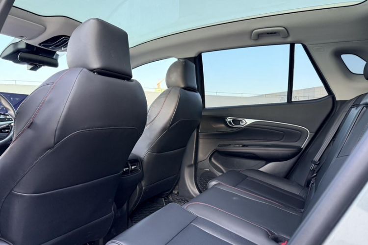 Used AION V 2022 Plus 80 Executive Edition Ternary Lithium