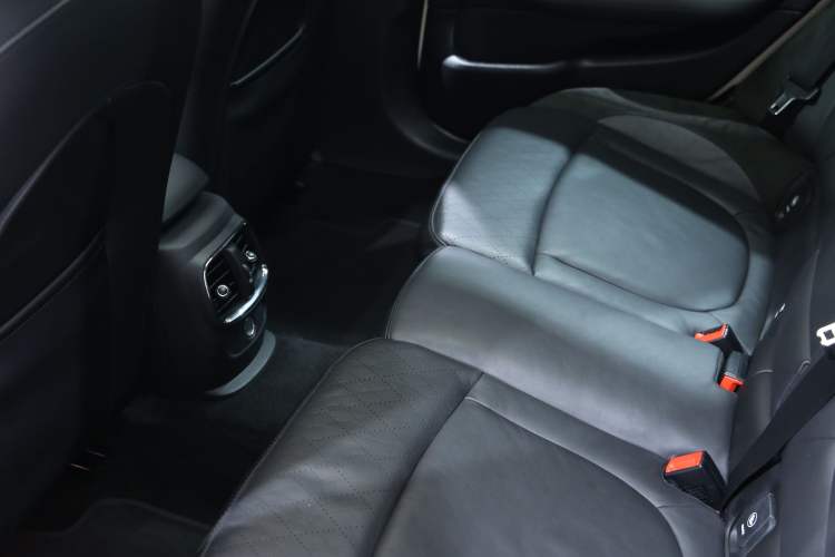 Used  Clubman 2016 Revised Version 2.0T COOPER S Geek Edition
