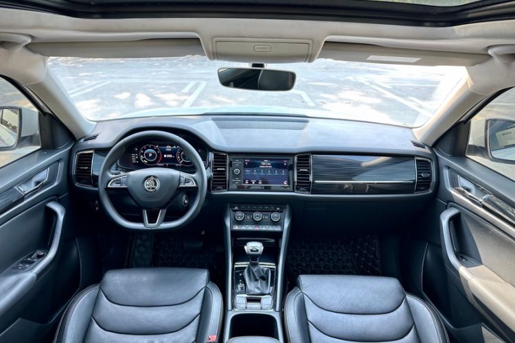 Used Skoda Kodiaq 2019 Facelifted TSI330 7-Seater Two-Wheel-Drive Luxury Enjoyment Edition China VI Standard
