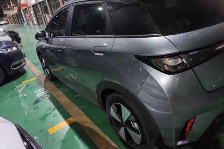 Used BYD Dolphin 2023 420 km Fashion Edition
