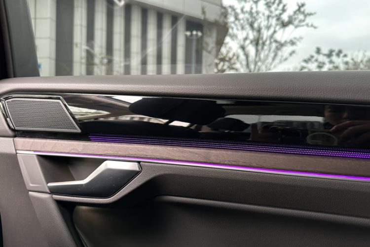 Used Volkswagen Touareg 2020 2.0 TSI RuiShang Edition China VI Standard
