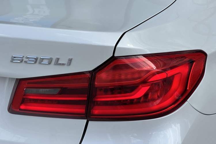 Used BMW 5 Series 2019 Restyled 530Li Luxury Edition M Sport Package