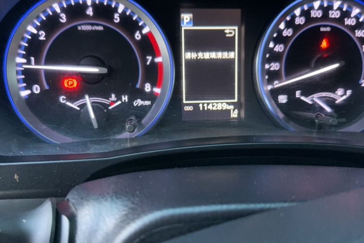 Used Toyota Highlander 2018 2.0T Four-Wheel Drive Luxury Version 7 Seats China VI Standard
