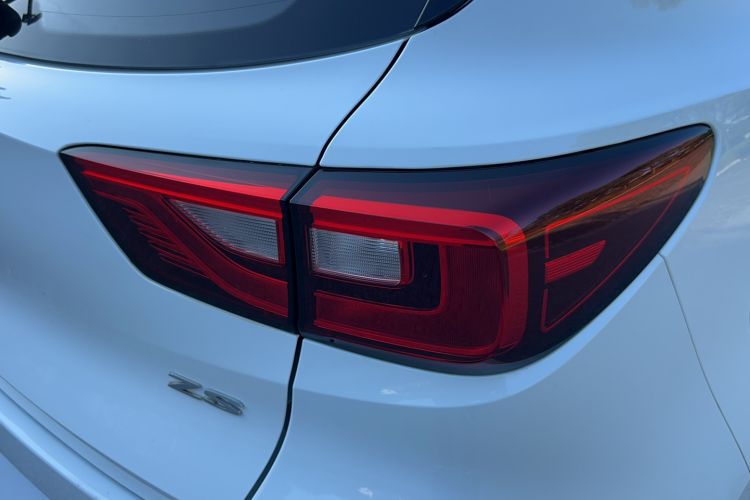 Used MG ZS 2017 1.5L Automatic Luxury Internet Edition
