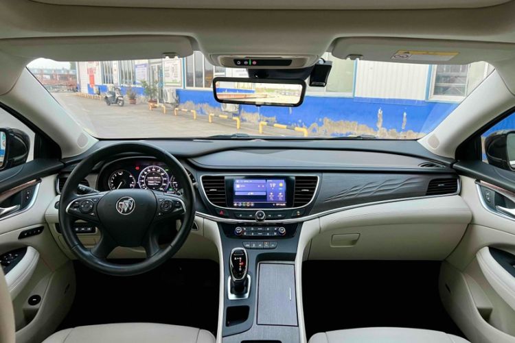 Used Buick LaCrosse 2022 Avenir Avia First Edition
