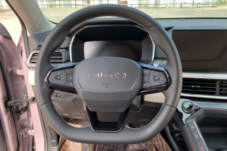 Used Lynk & Co 06 EM-P 2023 1.5T Remix PHEV Shero