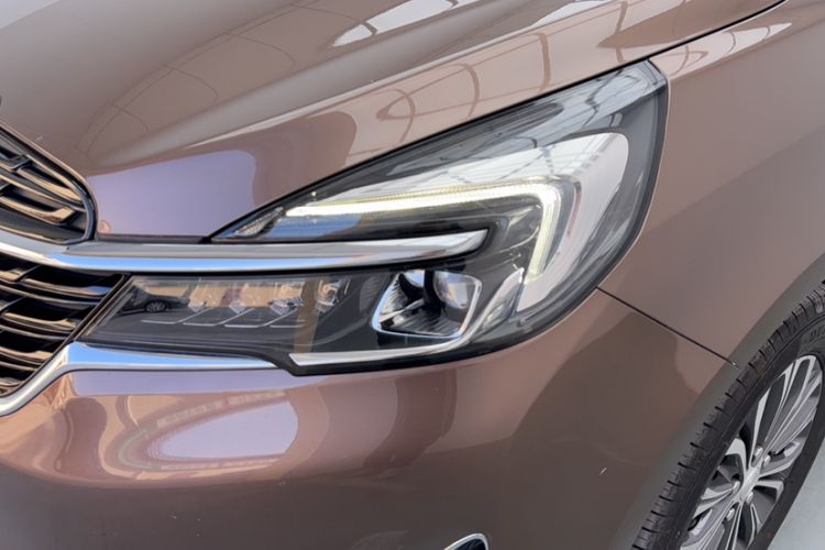 Used Buick GL8 2020 Land Cruiser Executive Class 652T Comfort Model